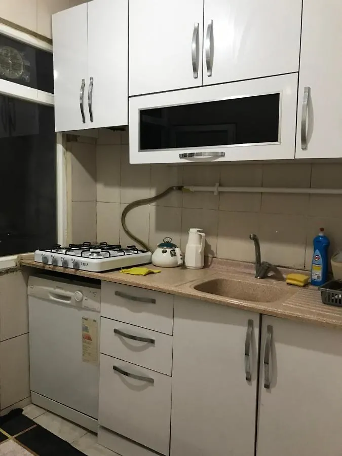 Vintage Square Apartment In Zeytinburnu Istanbul